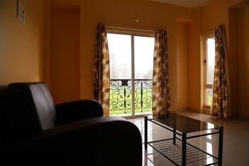 14 Square Magarpatta - Bhosale Nagar * Pune