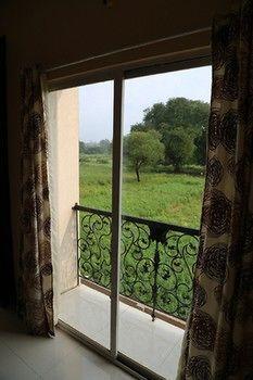 14 Square Magarpatta - Bhosale Nagar Apartment *